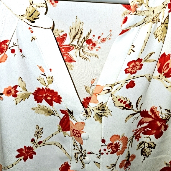 Woman's top - Picture 5 of 7